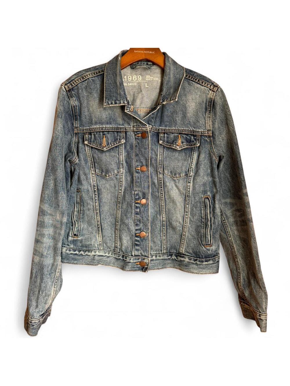 Gap 1969 Style 100% Cotton Timeless Rugged Medium Wash Fall Denim Jacket Size L